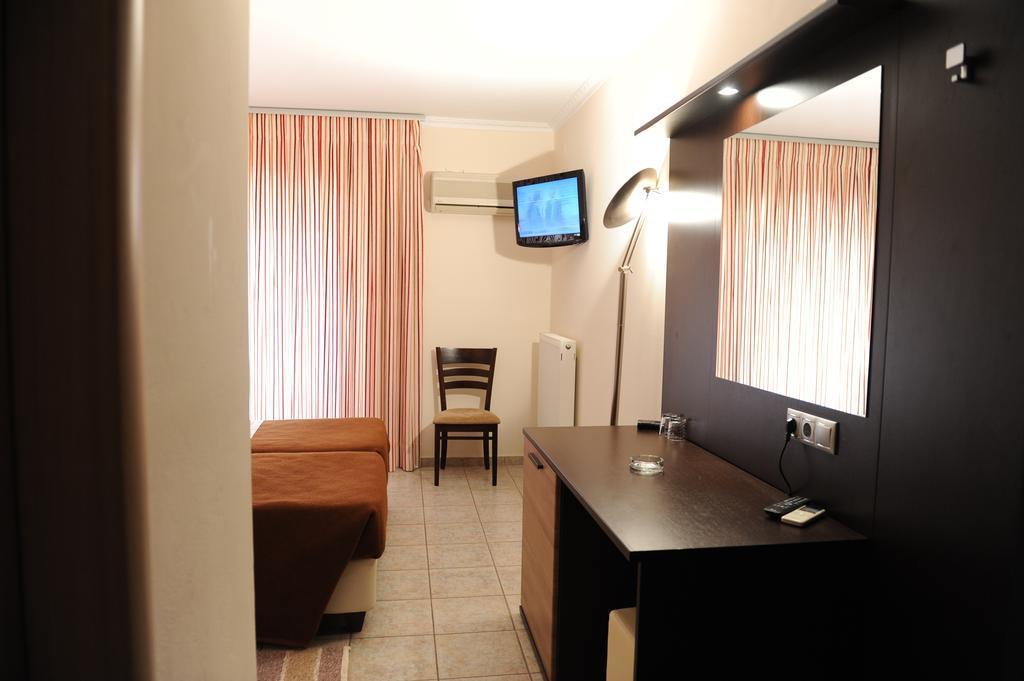 Kaiafas Lake Hotel Zacharo Exterior photo